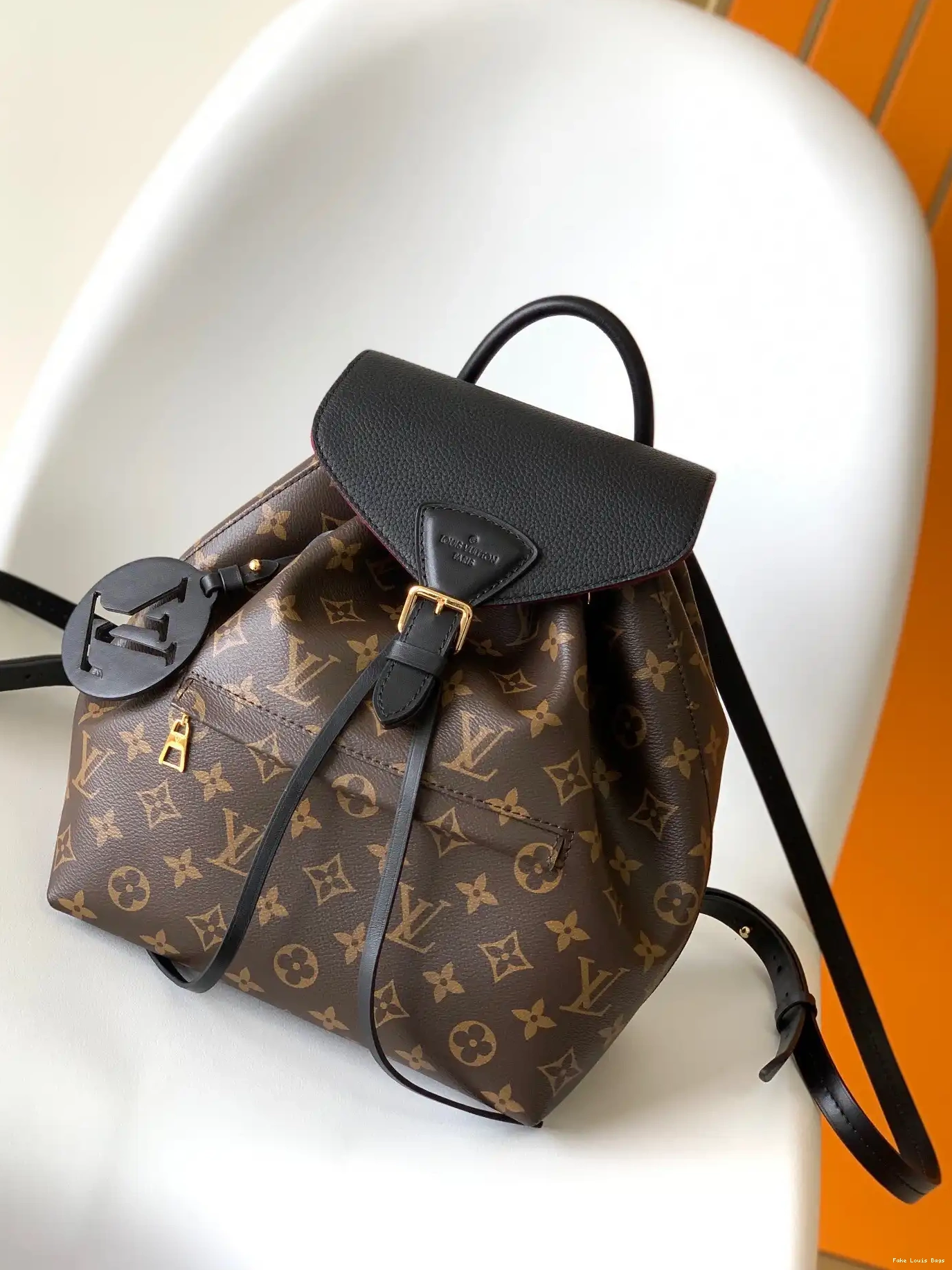 LOUIS VUITTON PM MONTSOURIS 0602